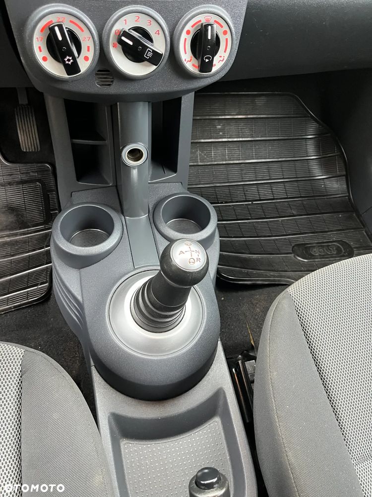 Mitsubishi Colt 1.3 Automatik Invite - 11