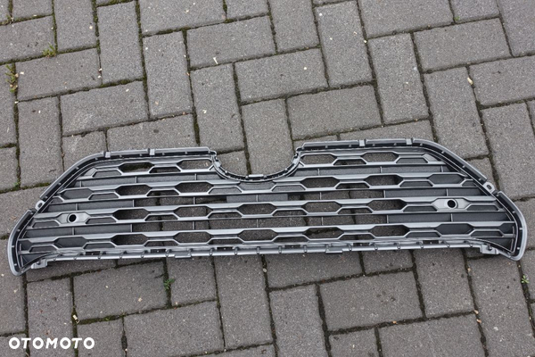 ATRAPA GRILL KRATKA ZDERZAKA TOYOTA RAV4 RAV-4 19r.