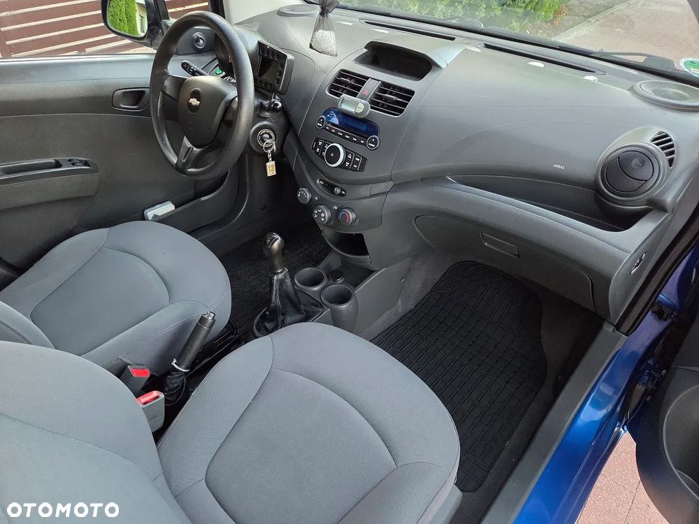 Chevrolet Spark 1.0 Base - 11