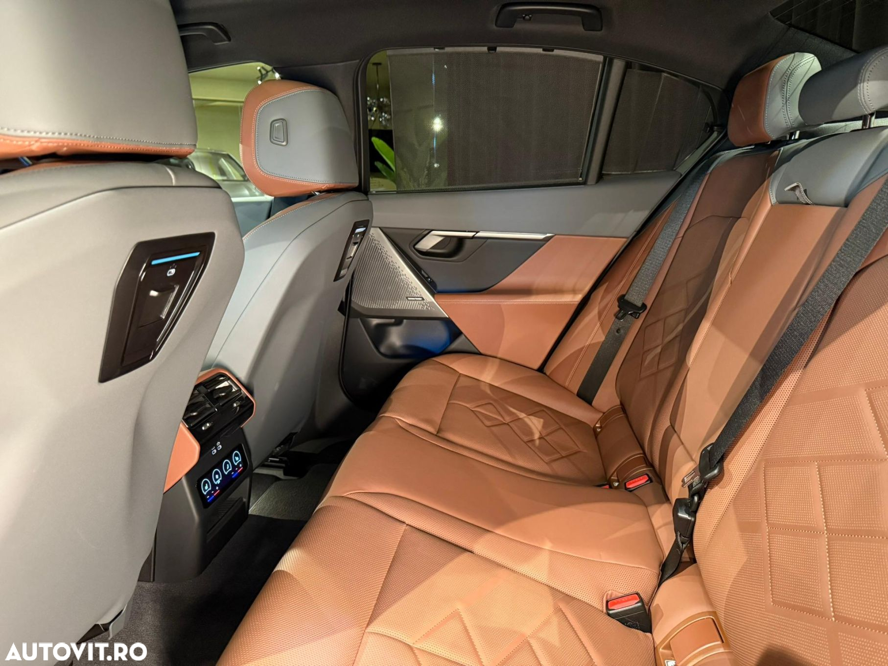 BMW Seria 5 550e xDrive AT PHEV - 32