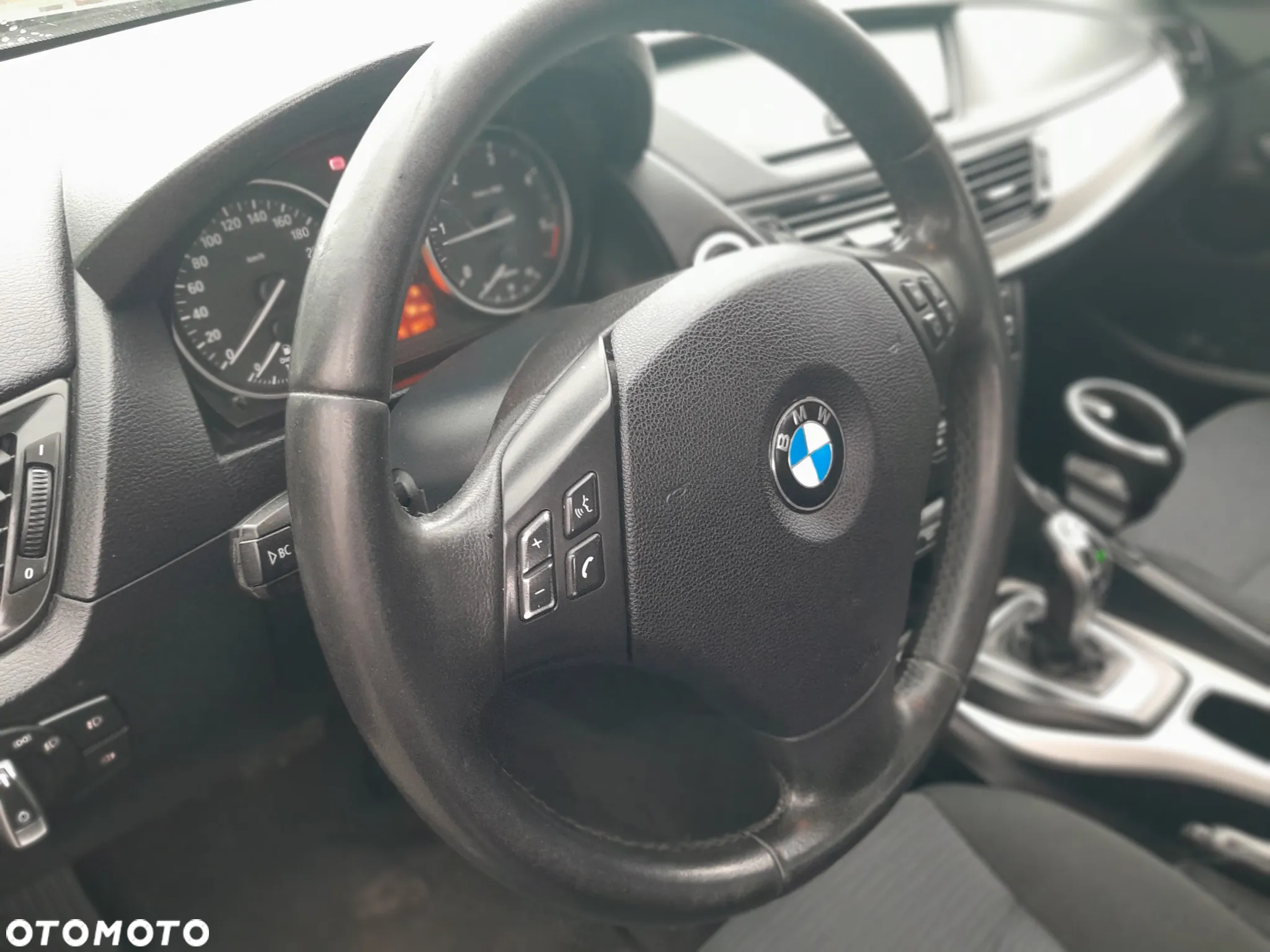 BMW X1 xDrive18d - 17