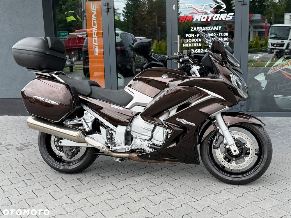 Yamaha FJR - 2