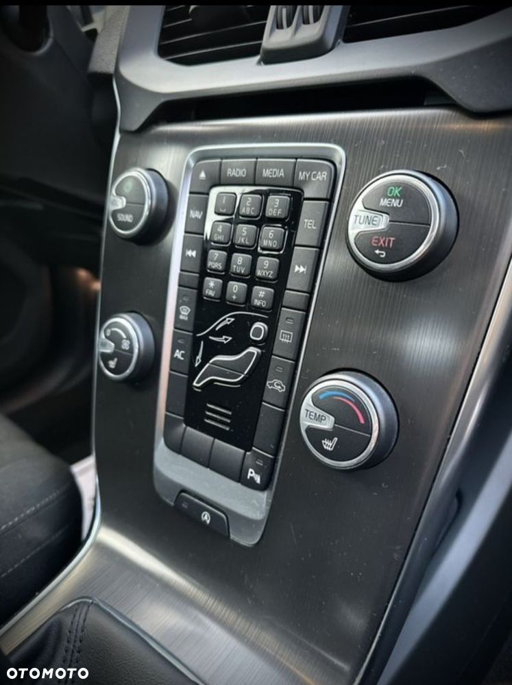 Volvo V40 T2 Kinetic - 23