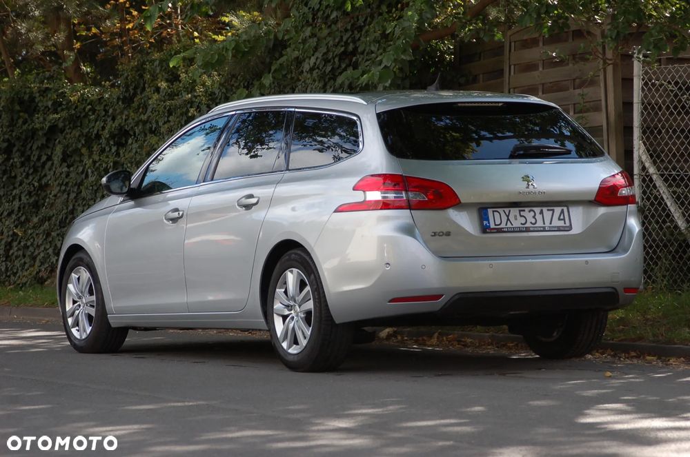 Peugeot 308 BlueHDi FAP 120 EAT6 Stop&Start Allure - 28