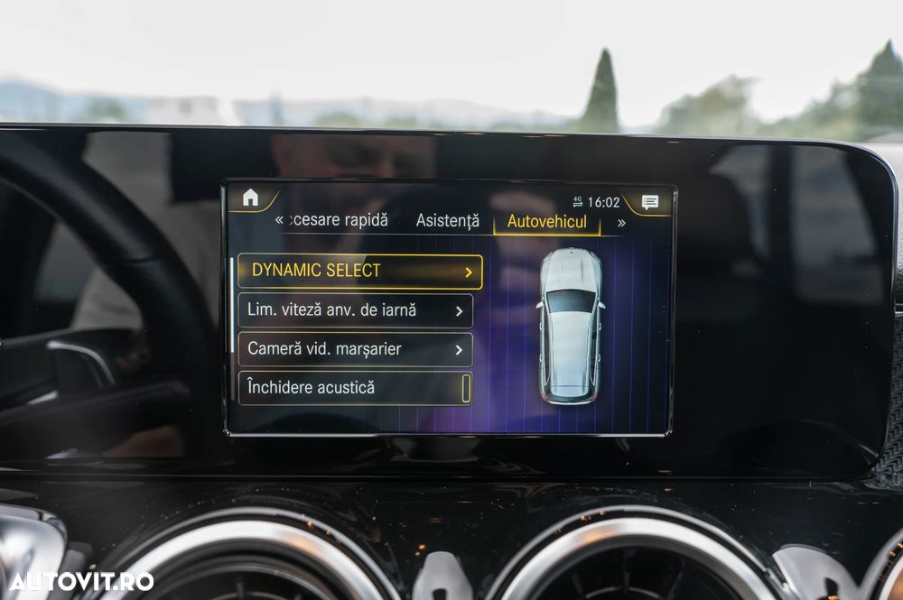 Mercedes-Benz GLB 220 d 4MATIC 8G-DCT AMG Line - 28