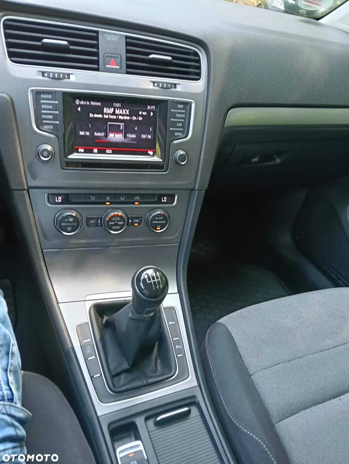 Volkswagen Golf VII 1.6 TDI BlueMotion Trendline - 16