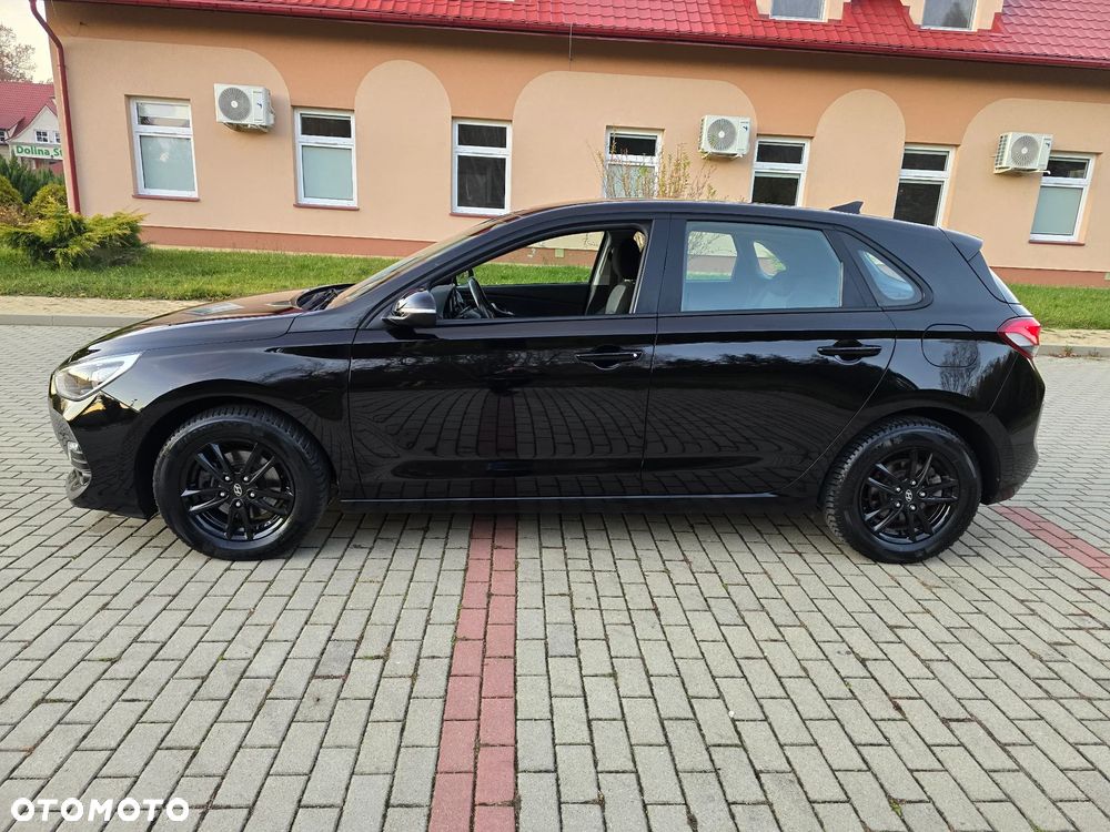 Hyundai i30 1.4 Passion - 17