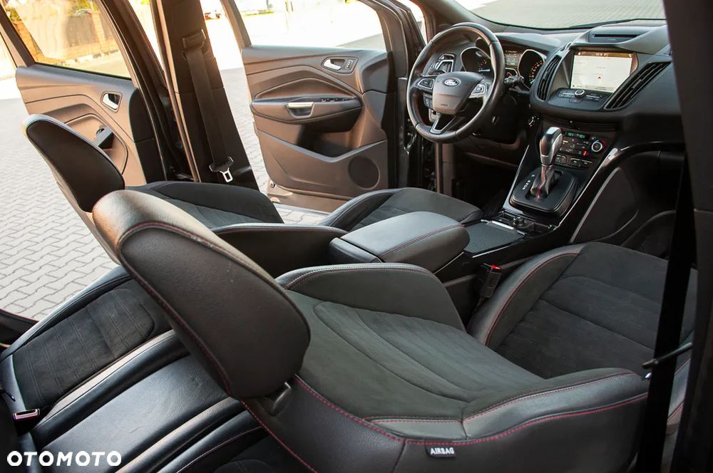 Ford Kuga 2.0 TDCi 4x4 ST-Line - 15