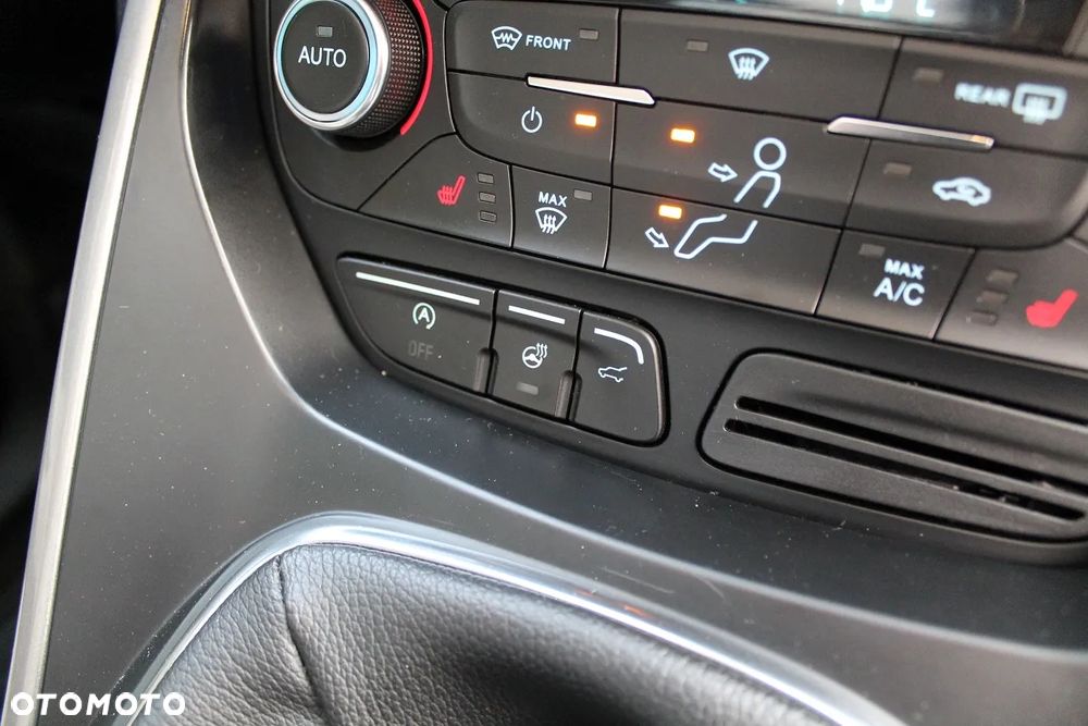 Ford Kuga 2.0 TDCi 4x4 Cool & Connect - 29