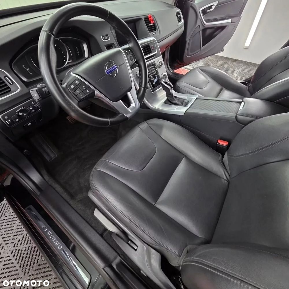 Volvo S60 D2 Drive-E Momentum - 6