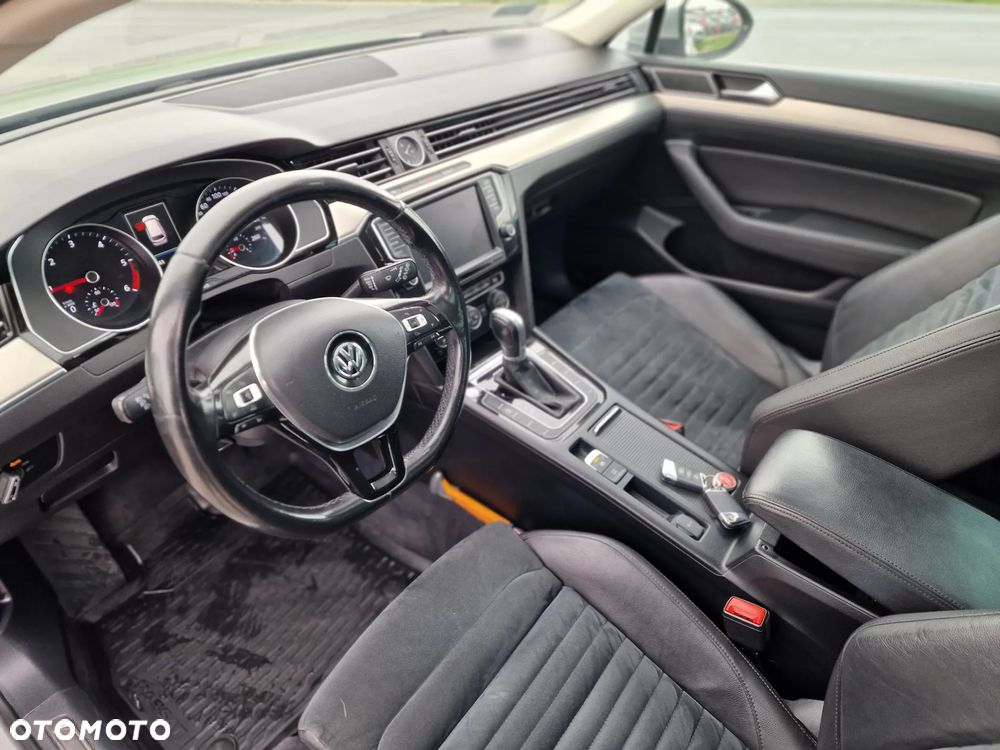 Volkswagen Passat 1.6 TDI (BlueMotion Technology) DSG Comfortline - 19