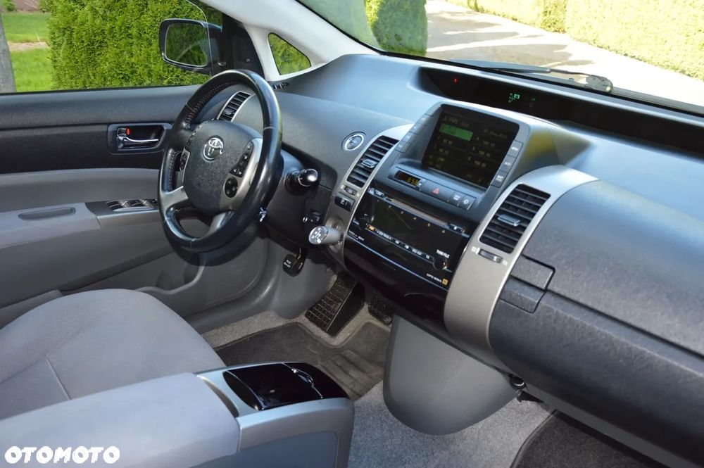 Toyota Prius - 28