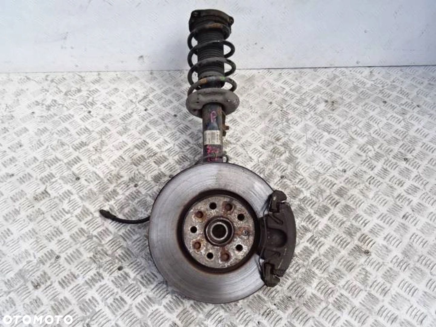 Zwrotnica  Amortyzator Vw Passat B6 CC 2.0 TDI P - 1