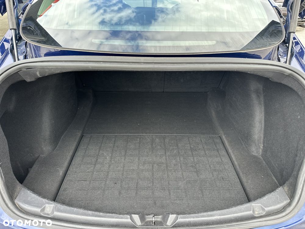 Tesla Model 3 Standard Reichweite Plus Hinterradantrieb - 17