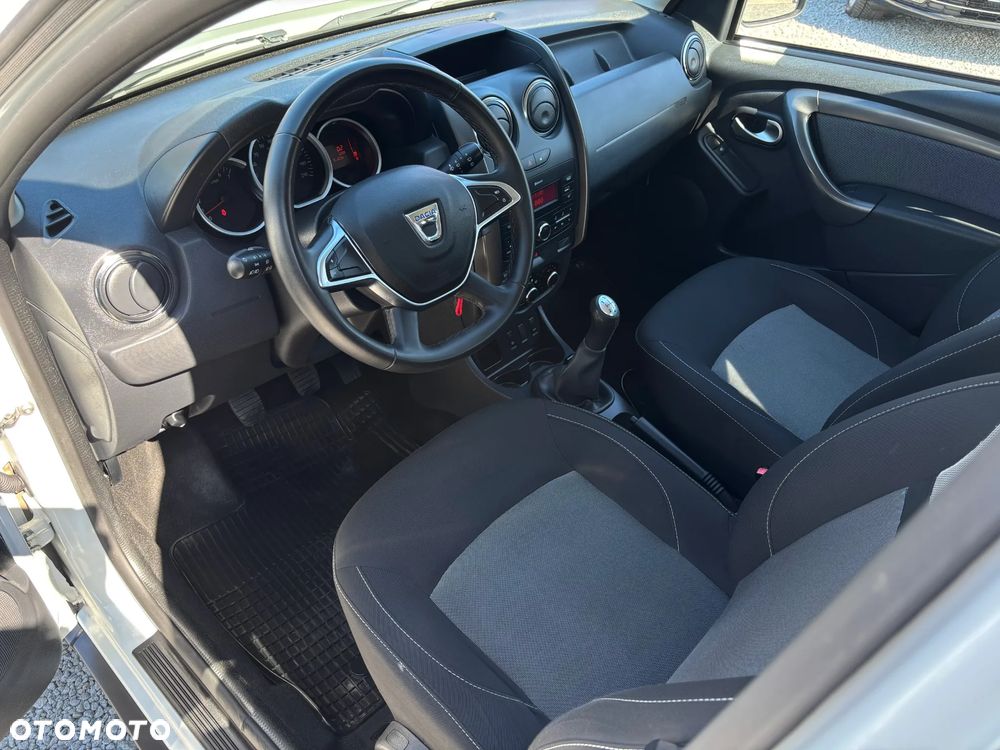 Dacia Duster 1.6 SCe Prestige - 30