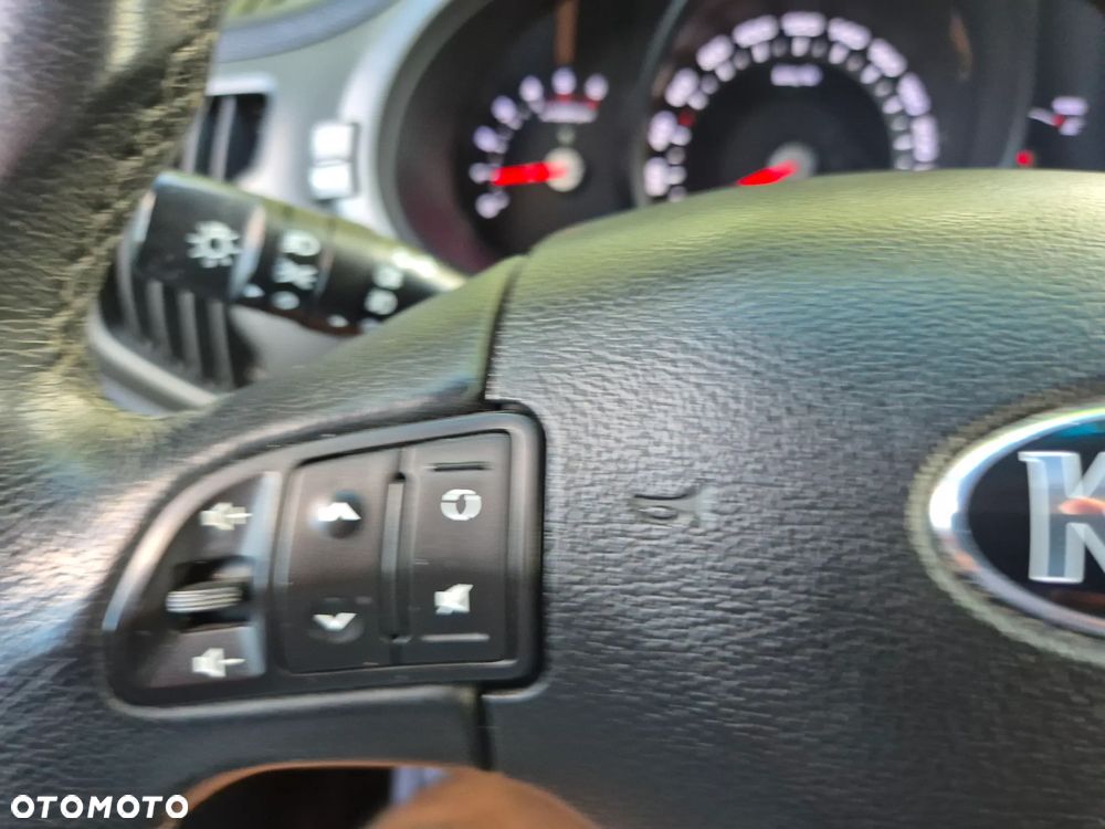 Kia Sportage 1.7 CRDI 2WD Vision - 11