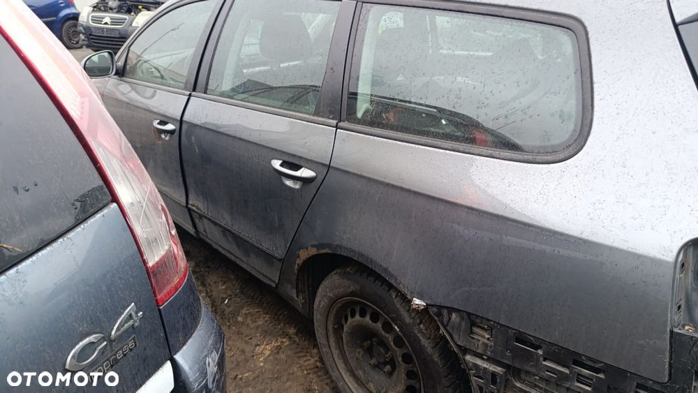 35892 VW passat b6 model od 06-10 silnik 2.0 TDI CBAB 140 km skrzynia KNS lakier LA7T - 6