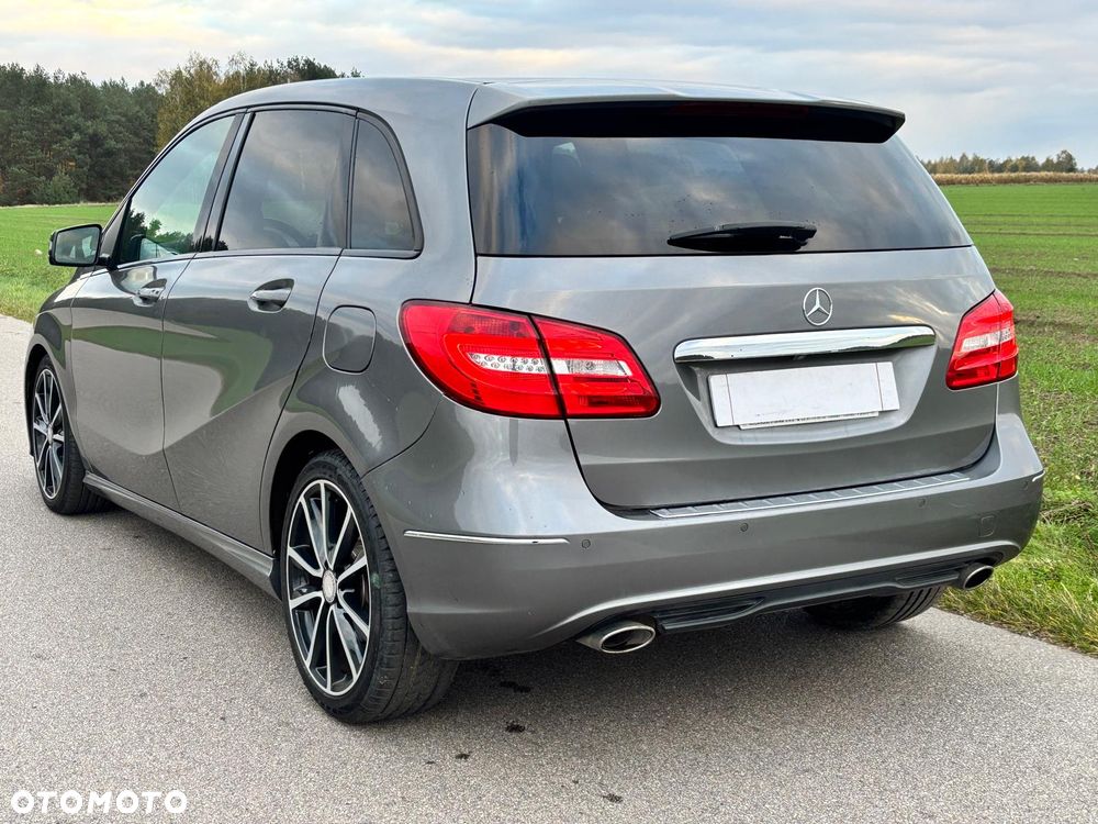 Mercedes-Benz Klasa B 220 d 4Matic 7G-DCT AMG Line - 21