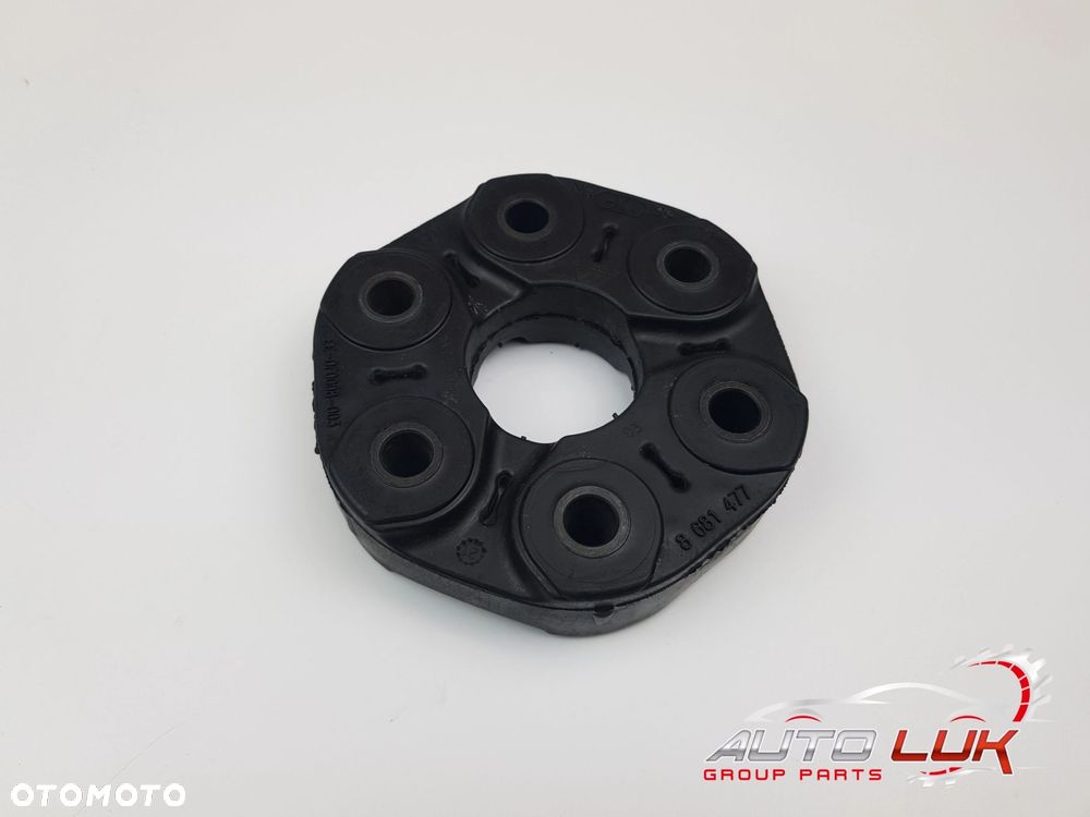 Przegub Guma Łącznik elastyczny wału BMW G20 G30 8681477 - 1