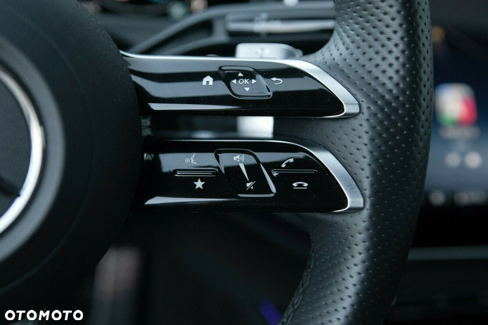 Mercedes-Benz Klasa E - 23