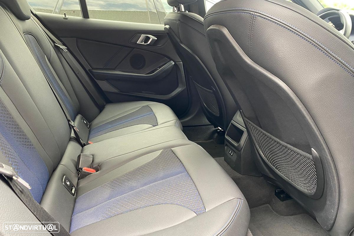 BMW 116 d Pack Desportivo M Auto - 16