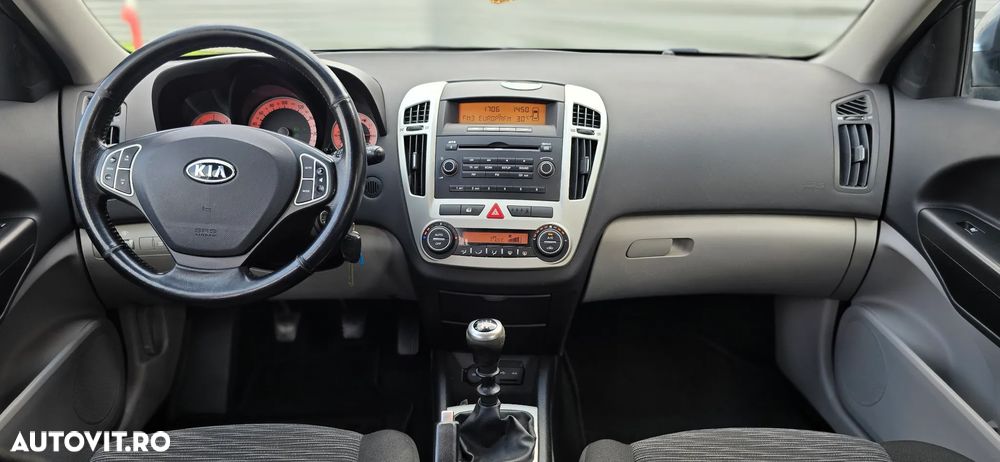 Kia Ceed 1.6 CRDi LX - 6