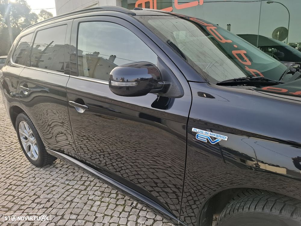 Mitsubishi Outlander - 55