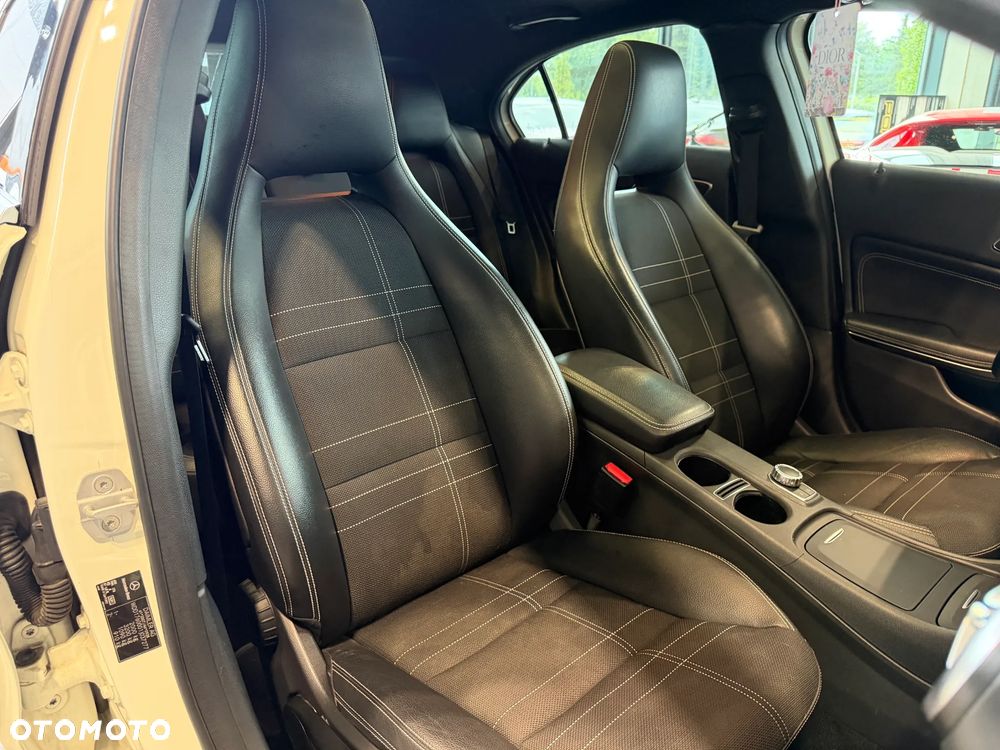 Mercedes-Benz Klasa A 180 CDI (BlueEFFICIENCY) 7G-DCT Urban - 23