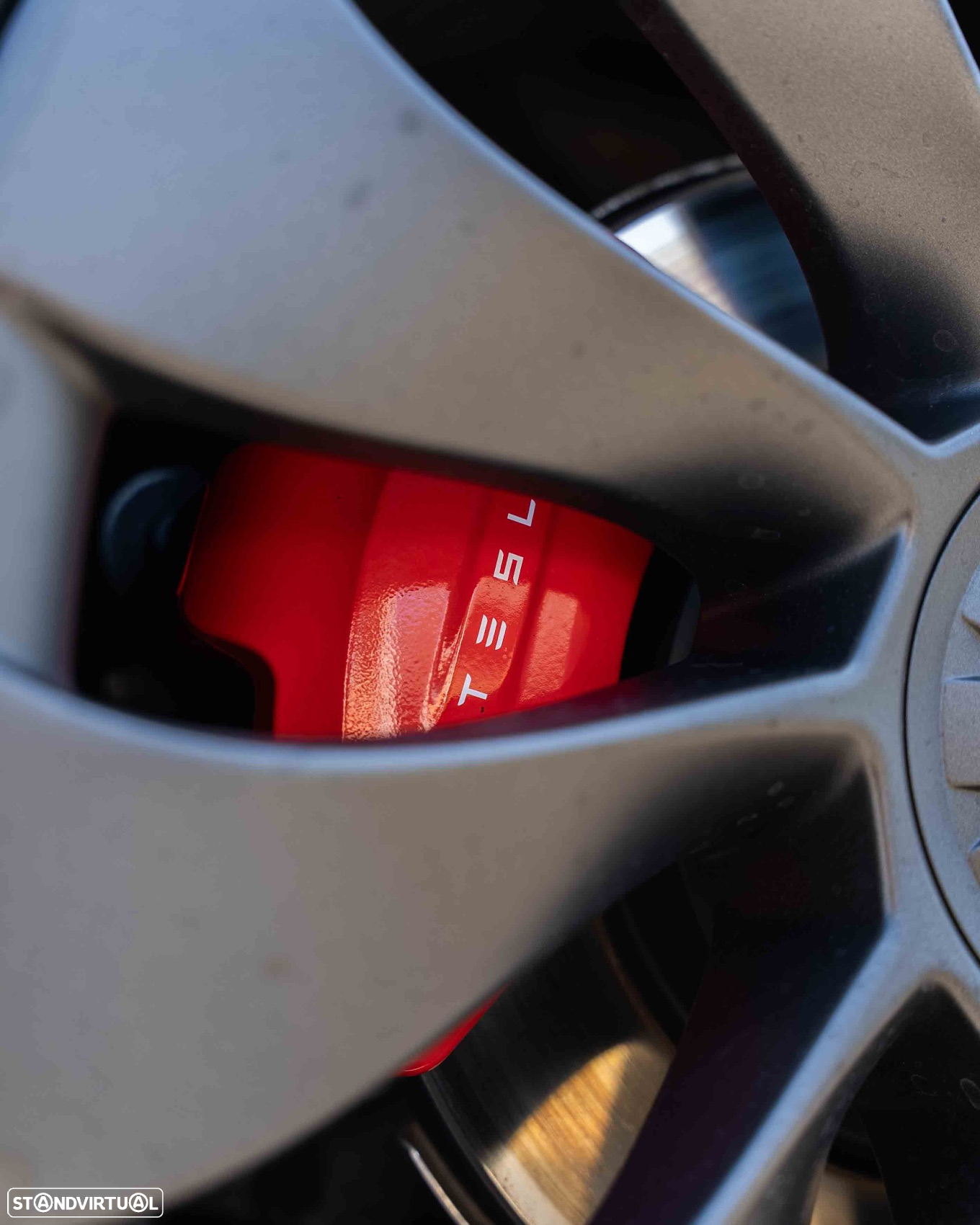 Tesla Model Y Performance Dual Motor AWD - 6