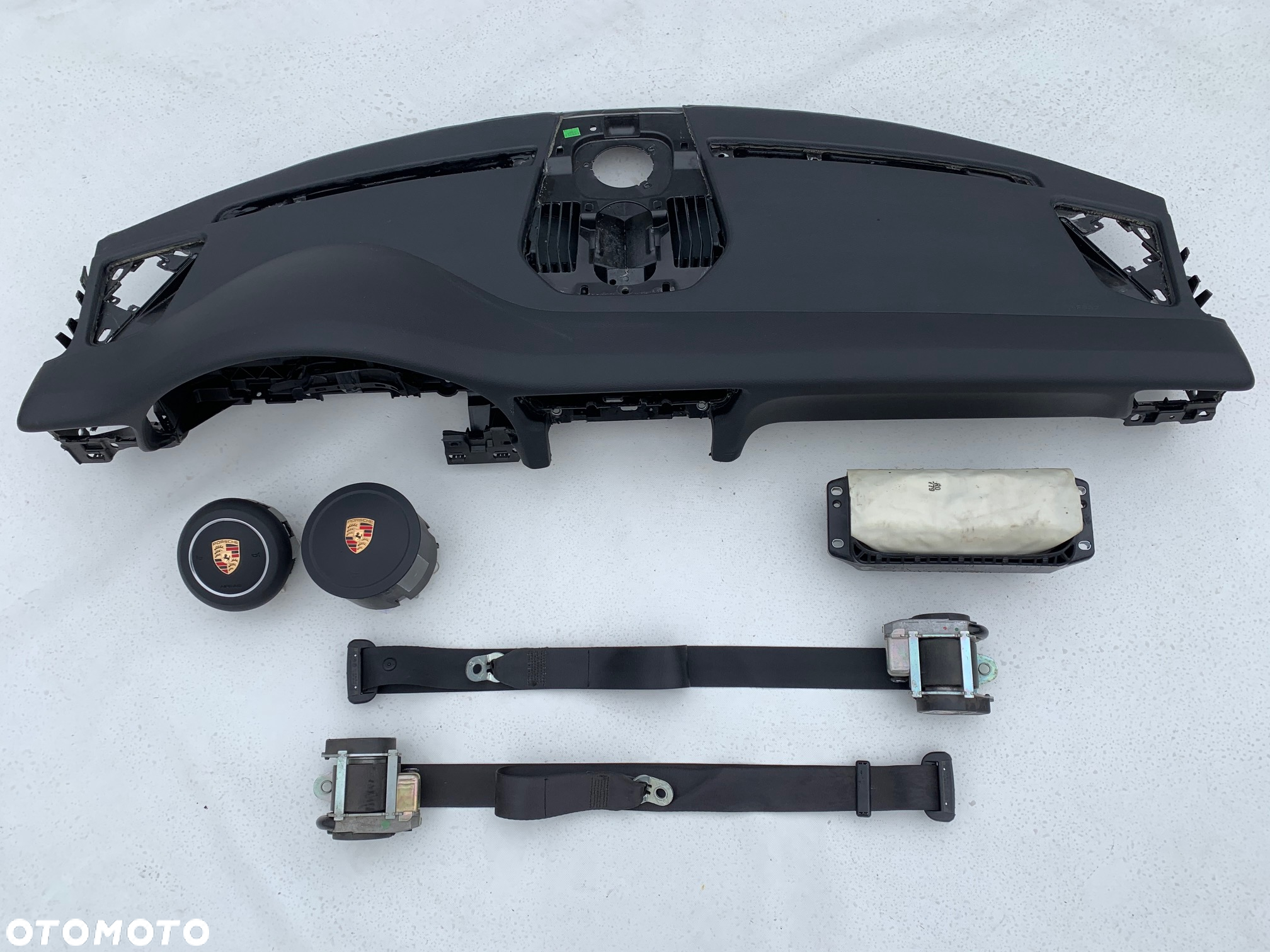 PORSCHE CARRERA 992 CABRIO KABRIOLET KAPOTAŻ PAŁĄK PIROTECHNICZNY ZAGŁÓWEK KURTYNA DESKA AIRBAG NABÓJ PASY PAS TURNOVER Raz2 - 23