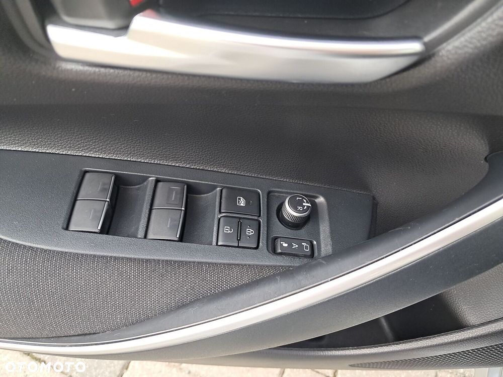 Toyota Corolla 1.8 Hybrid Style - 22