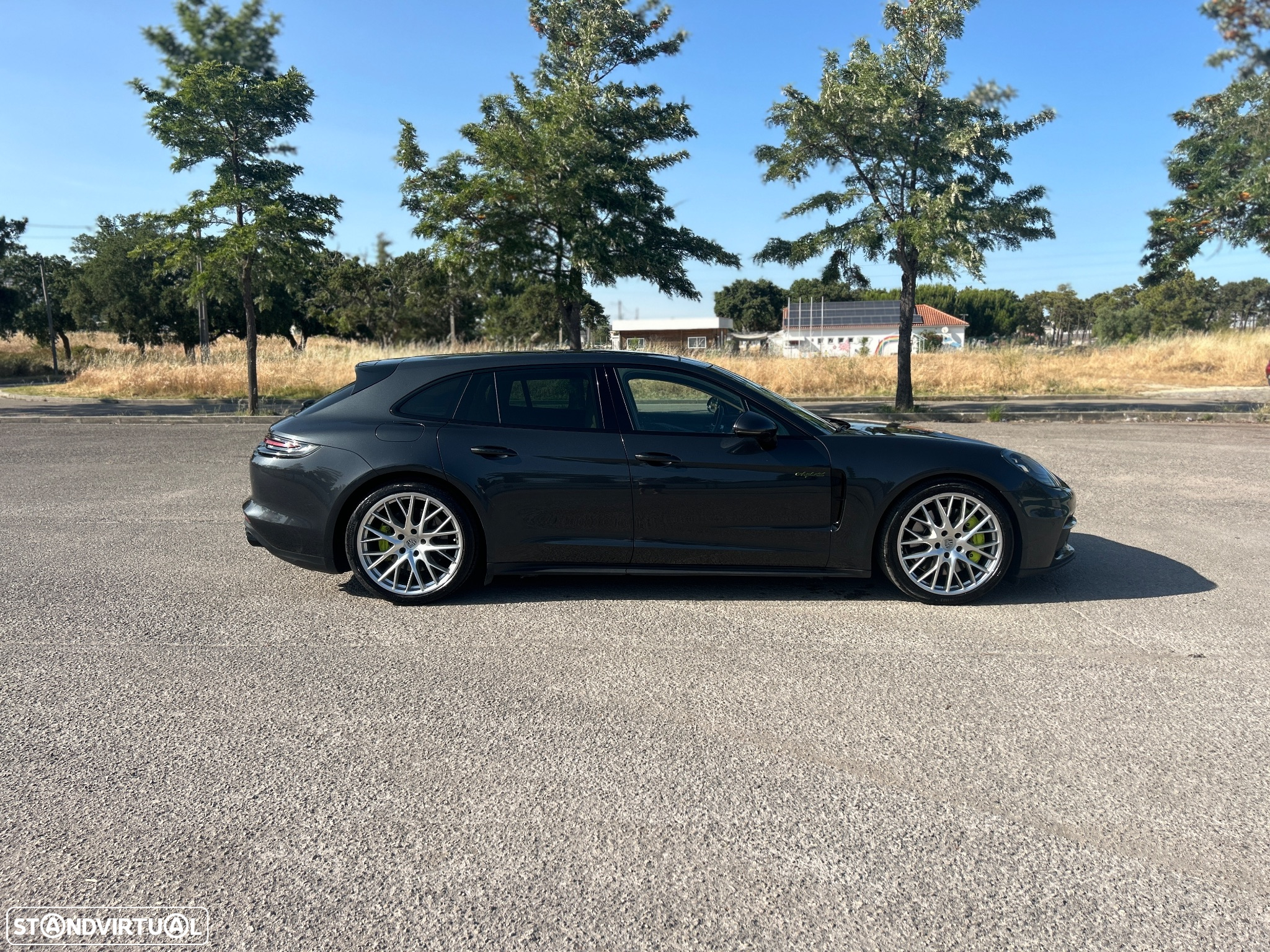 Porsche Panamera Sport Turismo 4 E-Hybrid - 2