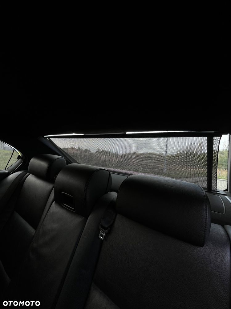 BMW Seria 5 520i - 12