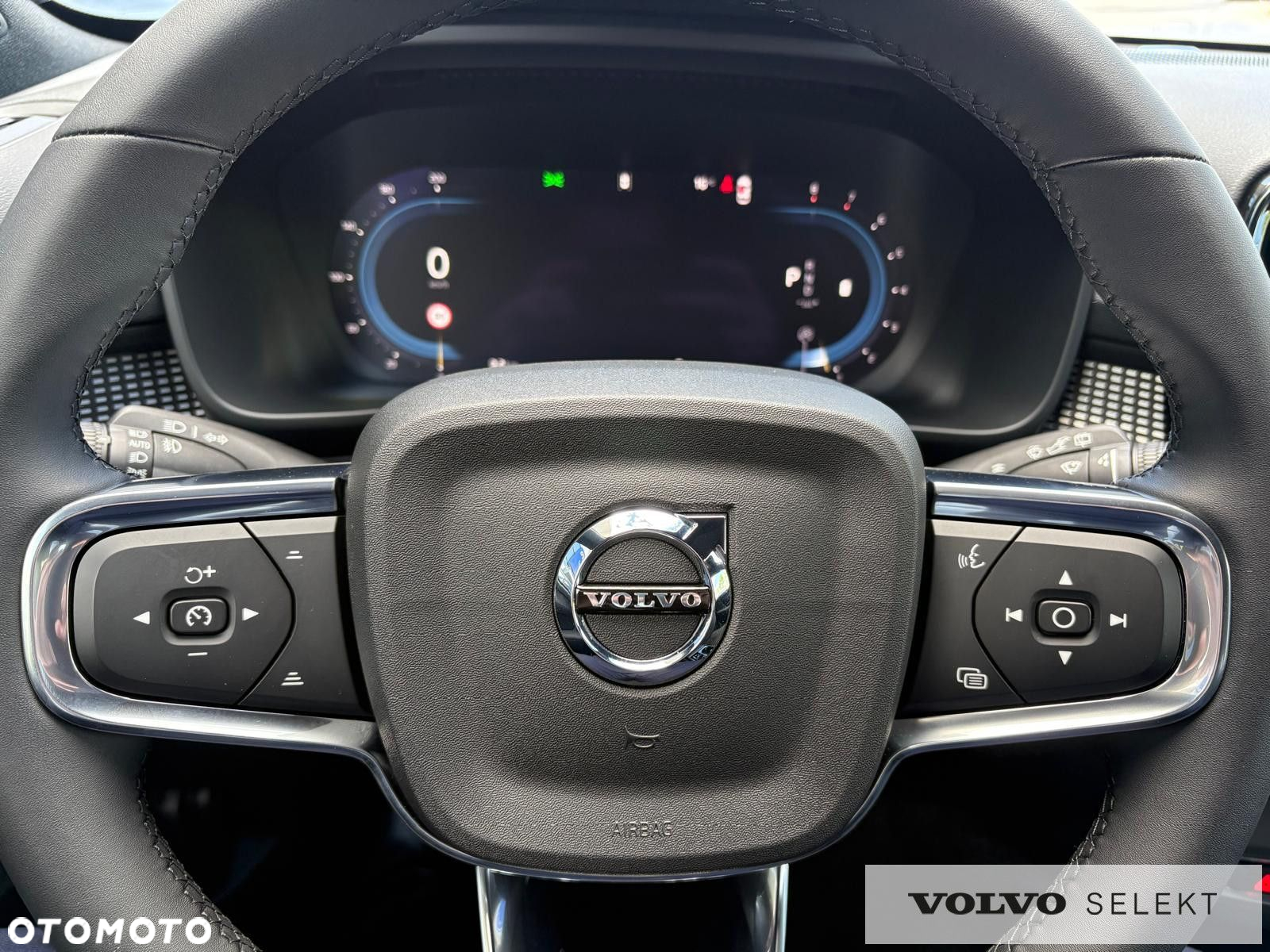 Volvo XC 40 - 22