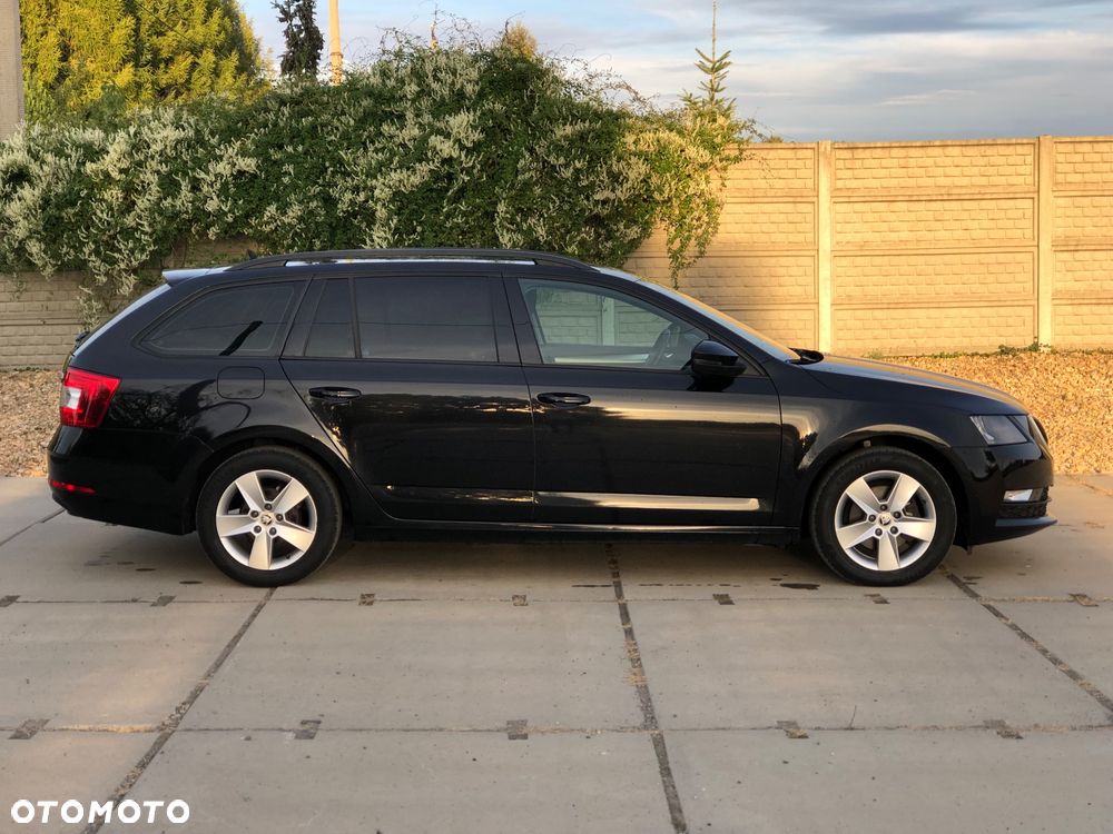 Skoda Octavia 2.0 TDI Ambition DSG - 4
