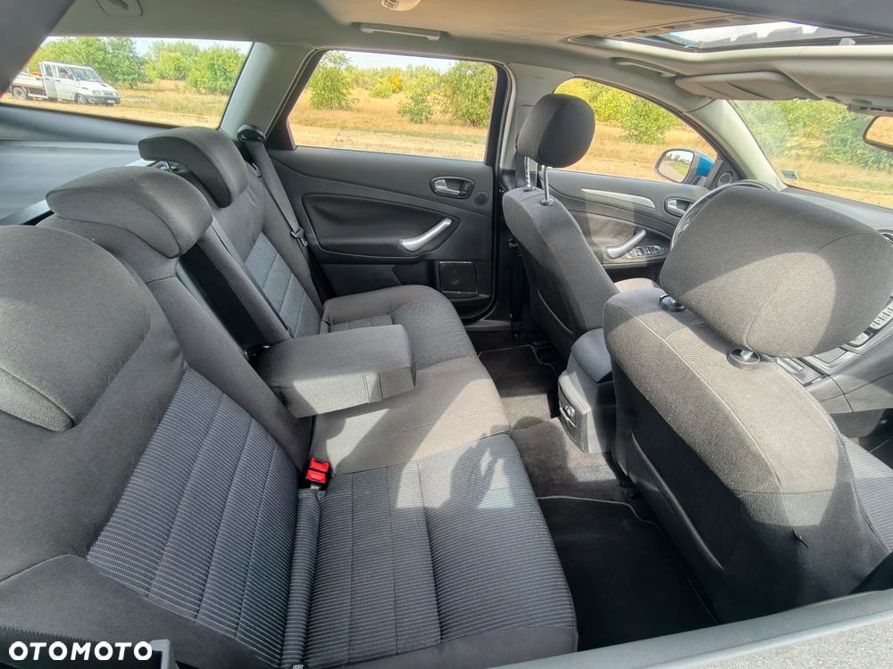 Ford Mondeo 2.0 Titanium X - 35