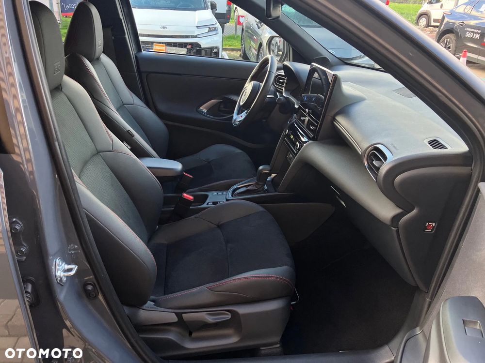 Toyota Yaris Cross Hybrid 1.5 GR Sport - 21