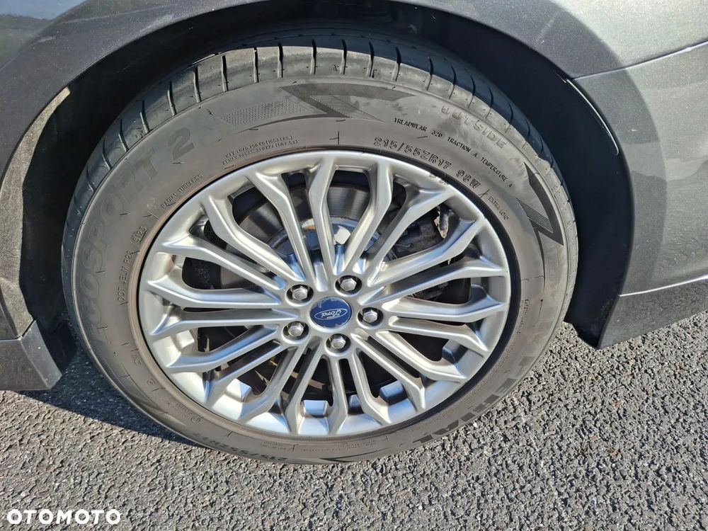 Ford Mondeo - 31