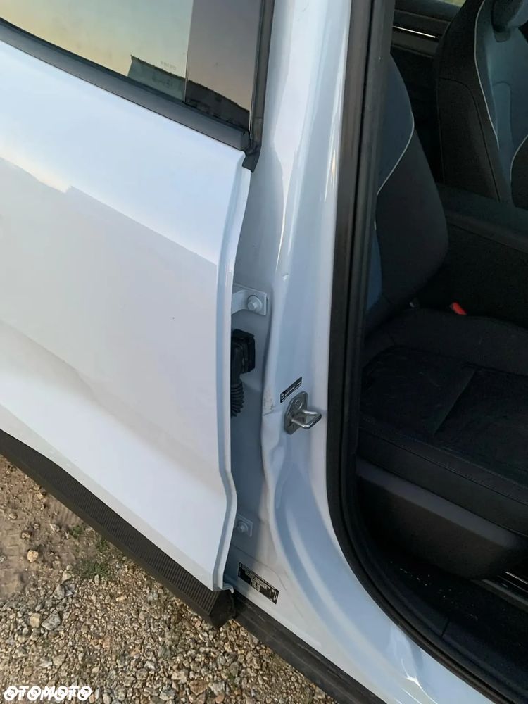 Volvo EX30 Single Motor Extended Range RWD Core - 29