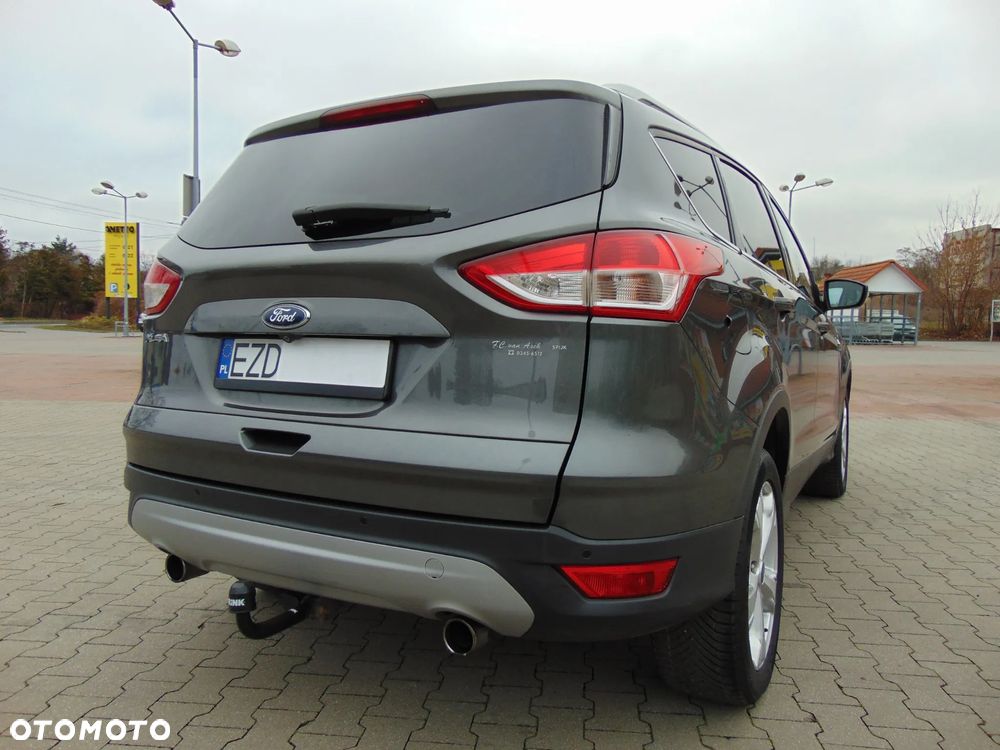 Ford Kuga 1.5 EcoBoost 2x4 Titanium - 16