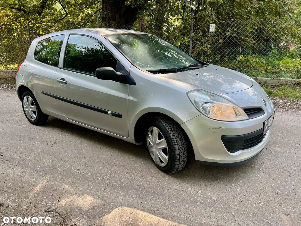 Renault Clio 1.2 16V Alize - 4