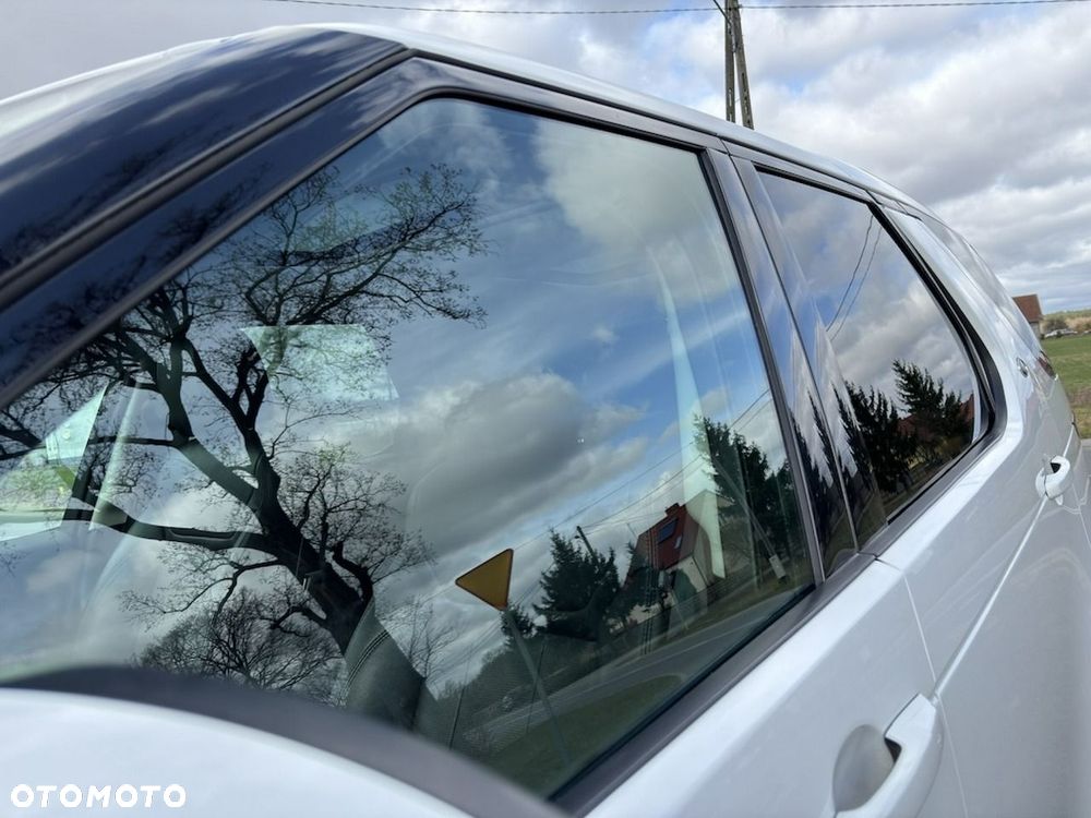 Land Rover Discovery - 28