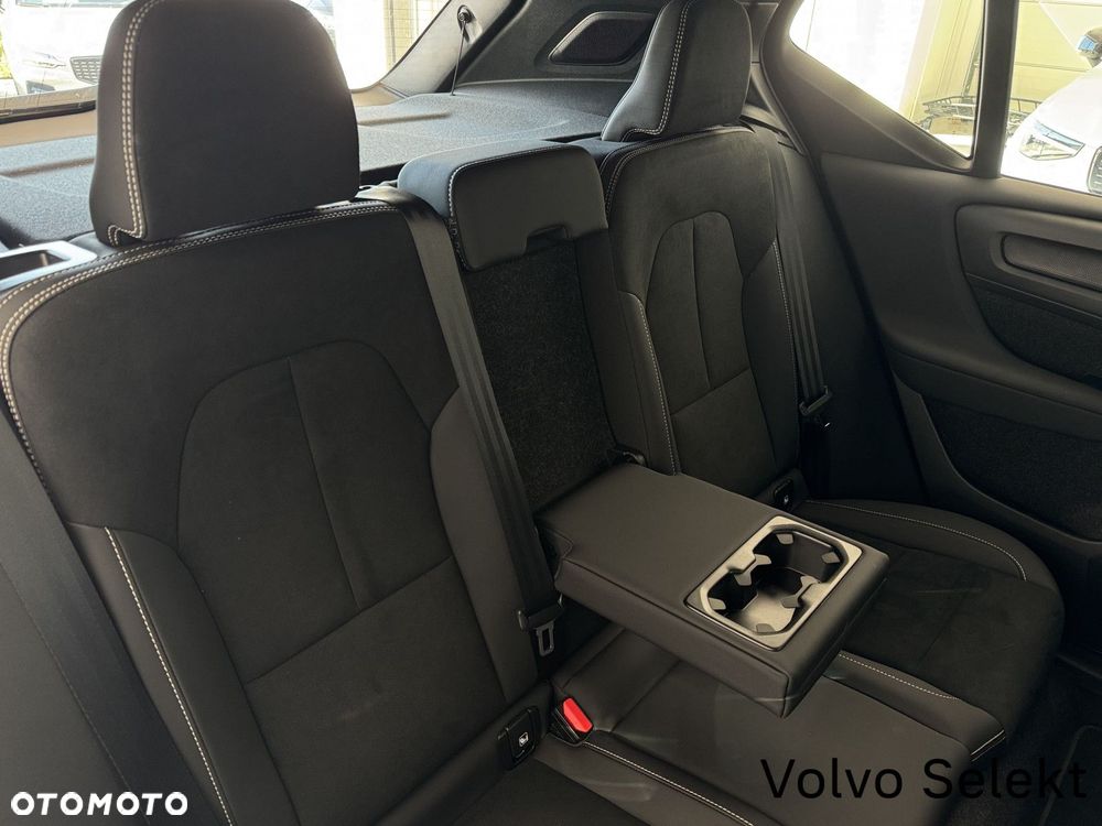 Volvo XC 40 - 18