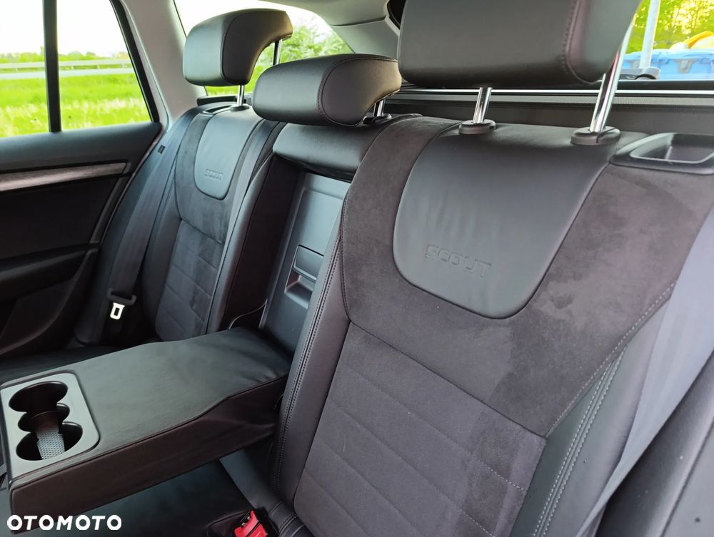 Skoda Octavia 2.0 TDI 4x4 Scout - 23