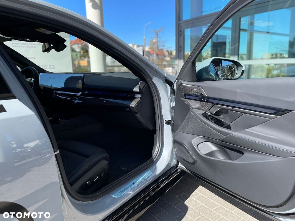 BMW Seria 5 - 31