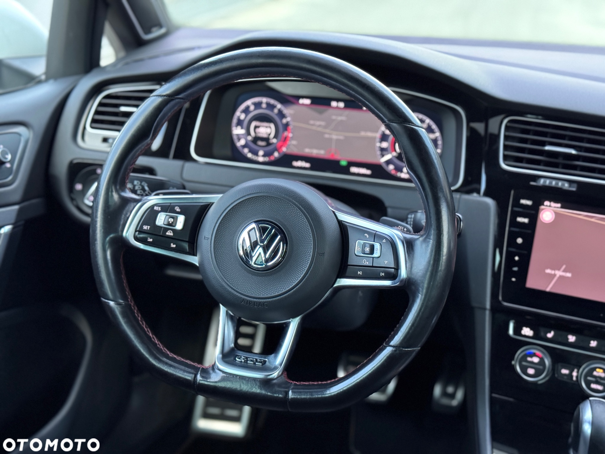 Volkswagen Golf VII 2.0 TSI GTI TCR DSG - 12