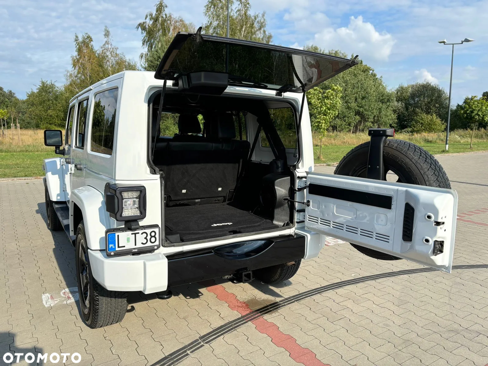 Jeep Wrangler - 20