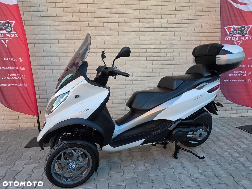 Piaggio MP-3 - 13