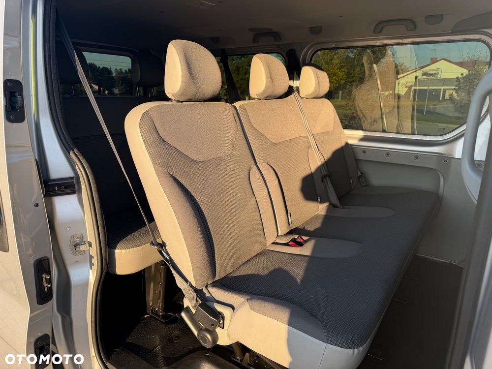 Opel Vivaro - 8