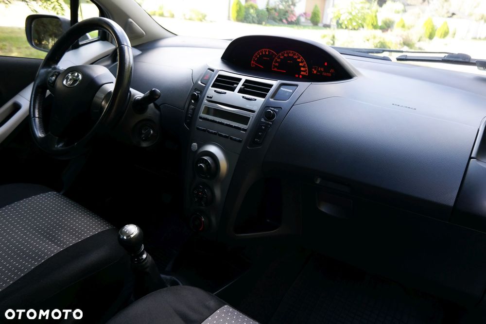 Toyota Yaris 1.33 Luna - 18